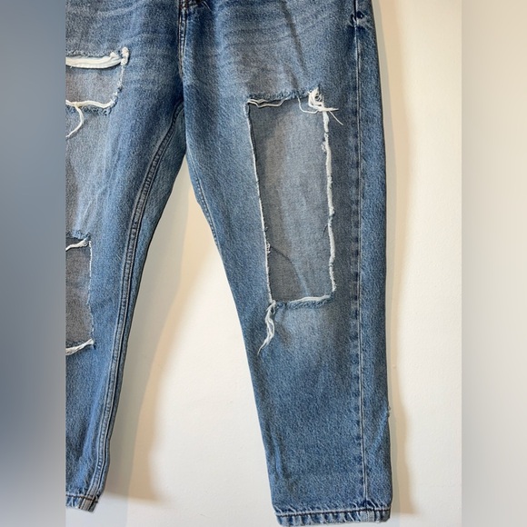 ZARA Distressed Denim Jeans w Cut Out Detail - Picture 4 of 6